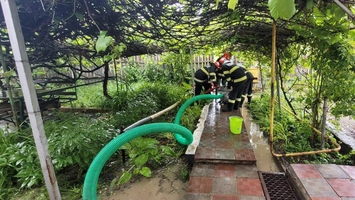 Avertizare de Inundații: Cod Galben și Cod Portocaliu în mai multe județe până pe 27 Mai