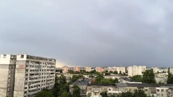 Imagini spectaculoase surprinse la Iași. Iată cum a venit furtuna peste oraș