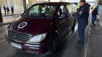 Autovehicul radiat din circulație, descoperit la controlul de frontieră