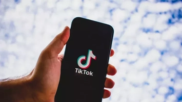 TikTok angajează în România! Salarii uriașe cu condiții simple de angajare