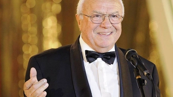 România își amintește de Alexandru Arșinel! Titanul teatrului de revistă și simbolul comediei românești ar fi împlinit 86 de ani