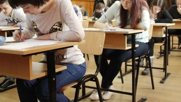 Cel mai mic număr de candidați, din ultimii 20 de ani, la examenul de Bacalaureat 2025. În Iași, sute de elevi nu s-au înscris la examen