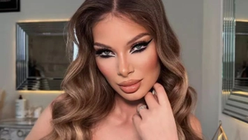 Nicolle Fota a făcut furori la ceremonia de absolvire a liceului! Cum se pregătește de Bacalaureat – FOTO