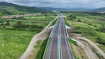 Surpriză pe șantierele României! Ultima bucată din Autostrada Sibiu – Pitești se deschide cu trei luni mai devreme