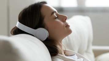 Pericolul invizibil din căști și boxe wireless. Interferențele care ne amenință siguranța