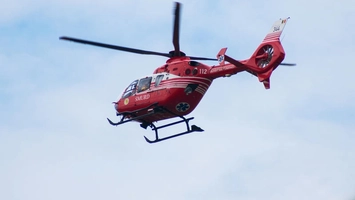Misiune în județul Iași! Un elicopter SMURD a fost solicitat, după ce un copil de 1 an a suferit arsuri provocate de apă fierbinte