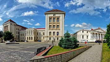 Universitatea de Medicină și Farmacie „Grigore T. Popa” Iași plătește peste 2 milioane de lei pentru curățenia în cămine