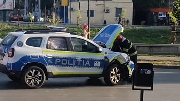 O autospecială de poliție a fost implicată într-un accident rutier în municipiul Iași