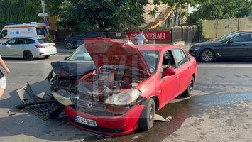 Accident rutier în Păcurari. O persoană a fost transportată la spital
