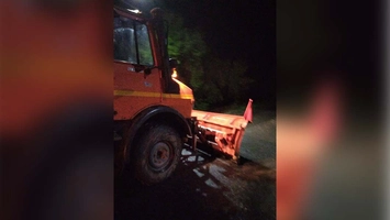 Drum blocat de aluviuni între Suceava și Neamț! DRDP Iași a intervenit de urgență pe DN 17B după o noapte de cod roșu