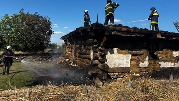 Un monument istoric de o valoare inestimabilă din România a fost distrus de flăcări