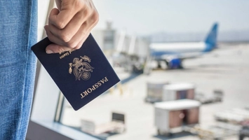Adio ștampilă pe pașaport. UE introduce controlul digital total. Cum te afectează noua regulă de la frontieră