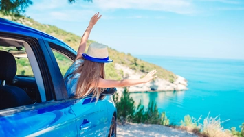 Avertisment pentru românii care merg în vacanță în Grecia! Legea nu iartă pe nimeni! Amenzile sunt uriașe!