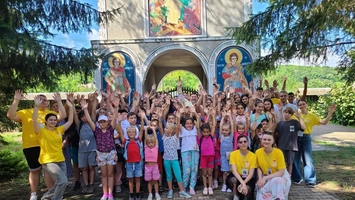 Zeci de copii şi tineri au participat la „Tabăra din Pridvorul Satului Bohotin”
