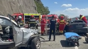 Abia acum s-a aflat nenorocirea! Polițistul care a provocat accidentul mortal de pe Defileul Dunării era băut la volan