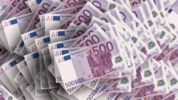 Bugetarii milionari ai României! Directorii băncilor deținute de statul român încasează sume enorme de bani