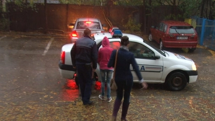 Șoc! O elevă dintr-un liceu din Iași a fost pusă să bea alcool, iar mai apoi constrânsă să întrețină relații sexuale contracost. Iubitul fetei a pus totul la cale: „Hai, fă-o pentru mine”