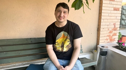 Un asistent medical din Iași nu își găsește un loc de muncă în domeniu pentru că, susține acesta, sistemul este corupt: „Mi-au cerut 200 de euro doar pentru practică”