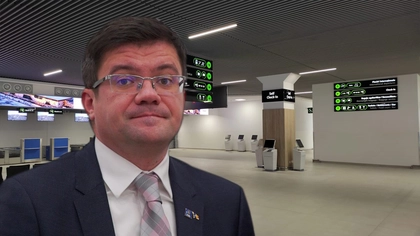 Costel Alexe s-a angajat la aeroport pe post de influencer! Președintele Consiliului Județean Iași laudă o investiție de 100 de milioane de euro într-o hală ineficientă