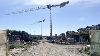 Imagini din zona Grădinari, acolo unde au început lucrările pentru construirea celor aproape 200 de locuințe pentru tinerii ieșeni, cu fonduri europene, prin PNRR