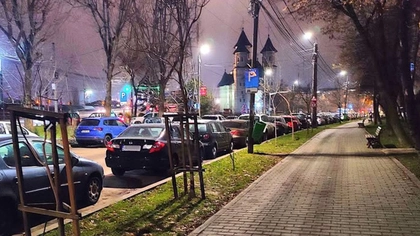 Scandal la miezul nopții, în cartierul Alexandru! Un grup de bărbați au vrut să intre peste un localnic în casă, pentru că le-a stricat petrecerea