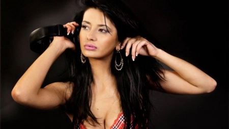 Cum se distreaza DJ Harra dupa cateva shot-uri: Orgie intr-un club - FOTO