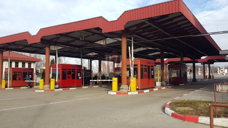 Mii de persoane, români şi străini, au intrat în ţară în ultimele 24 de ore