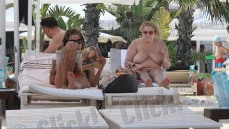 Viorica de la Clejani, TOPLESS la plaja - FOTO 18+
