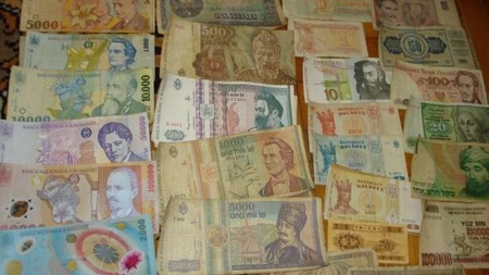 Cauta sub covorul din casa ta! Daca gasesti asa ceva, te poti imbogati!