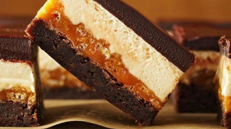 Prajitura rapida, cu caramel si crema