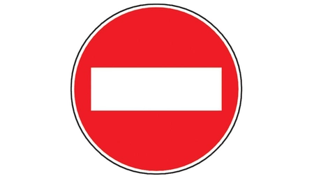 Zeci de soferi amendati pentru ca circula pe strazi cu acces interzis