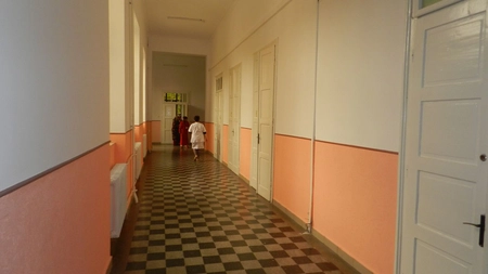 Exploziv! Inregistrari video cu medici de la un spital cu pretentii din Iasi. Procurorii DNA au totul