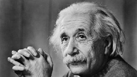 O scrisoare privată a lui Einstein ce conținea E=mc², cumpărată la o licitație cu 1 milion de euro