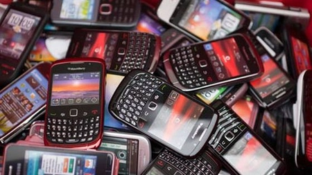 A fost prins unul din hotii din Iasi care au sustras 250 de laptop-uri si telefoane - UPDATE