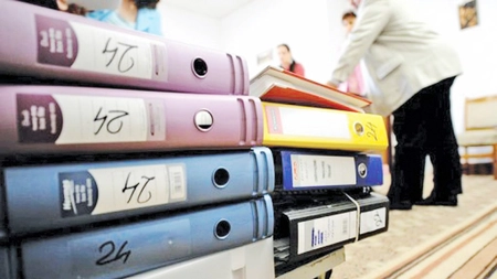 BOMBA! Ca sa scape cu fata curata, un afacerist cercetat penal pentru infractiuni economice i-a cedat afacerea fiicei sale