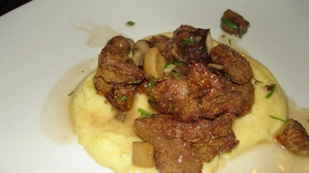 Ficatei la ceaun, cu mamaliguta si usturoi