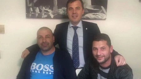 Ion Ștefan, propunerea PNL la Ministerul Dezvoltării, a fost fotografiat alături de un clan de interlopi