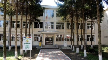 Concursul ''Cezar Petrescu”, dedicat memoriei scriitorului, organizat de Colegiul Naţional ,,Ştefan cel Mare” Hârlău