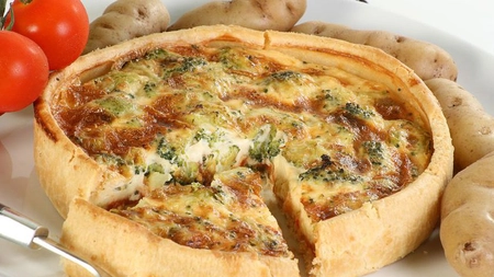 Un preparat lacto-vegetarian inedit, dar foarte gustos - Quiche cu broccoli si cartofi