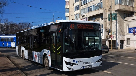 Șoferii nedisciplinați îngreunează circulația autobuzelor și tramvaielor
