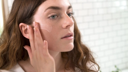 Ritualul de ingrijire a pielii. Recomandarile anti-aging ale medicilor