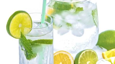 Contraindicații ale apei cu <em class='ep-highlight'>lămâie</em>