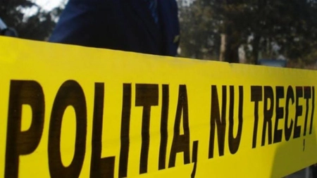Descoperire macabra. Trei persoane au fost găsite decedate în jurul unei mese