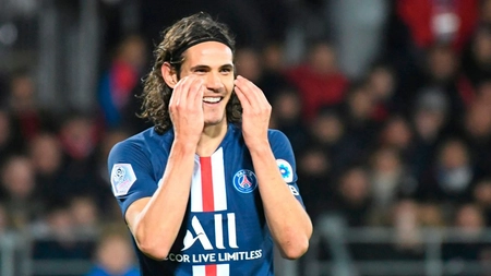 Edinson Cavani a semnat pe trei ani cu noua sa echipă! Atacantul uruguayan pleacă de la PSG după șapte ani!