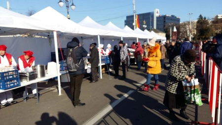 Fasole cu ciolan! Ieşenii se înghesuiesc să mănânce de 1 decembrie - FOTO