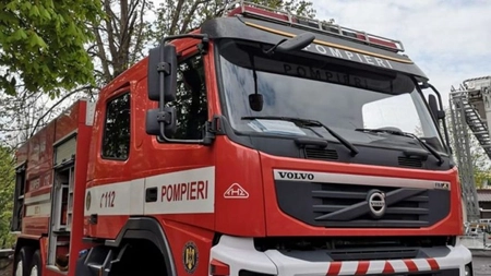 Incendiu devastator în apropierea Iașului. Totul din locuință a fost mistuit de flăcări