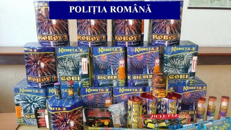 Mii de artificii și petarde, găsite asupra unor tinere din Iași! Uite unde le ascundeau!