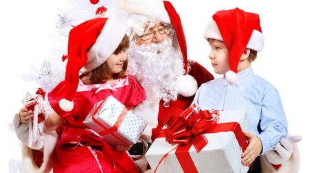 Astăzi vor fi împărțite primele daruri din campania Prietenii lui Moș Crăciun! Toți copiii de grădiniță de la Costuleni vor primi cadouri!