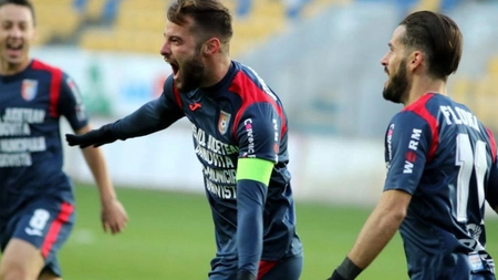 Ce se întâmplă la Poli? Ieșenii au o singură victorie în ultimele 14 meciuri. Suporterii îi cer demisia antrenorului Mihai Teja