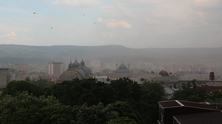 Poluare la Iaşi! Staţiile de monitorizare ale APM au înregistrat 3 depăşiri ale indicatorului PM 10